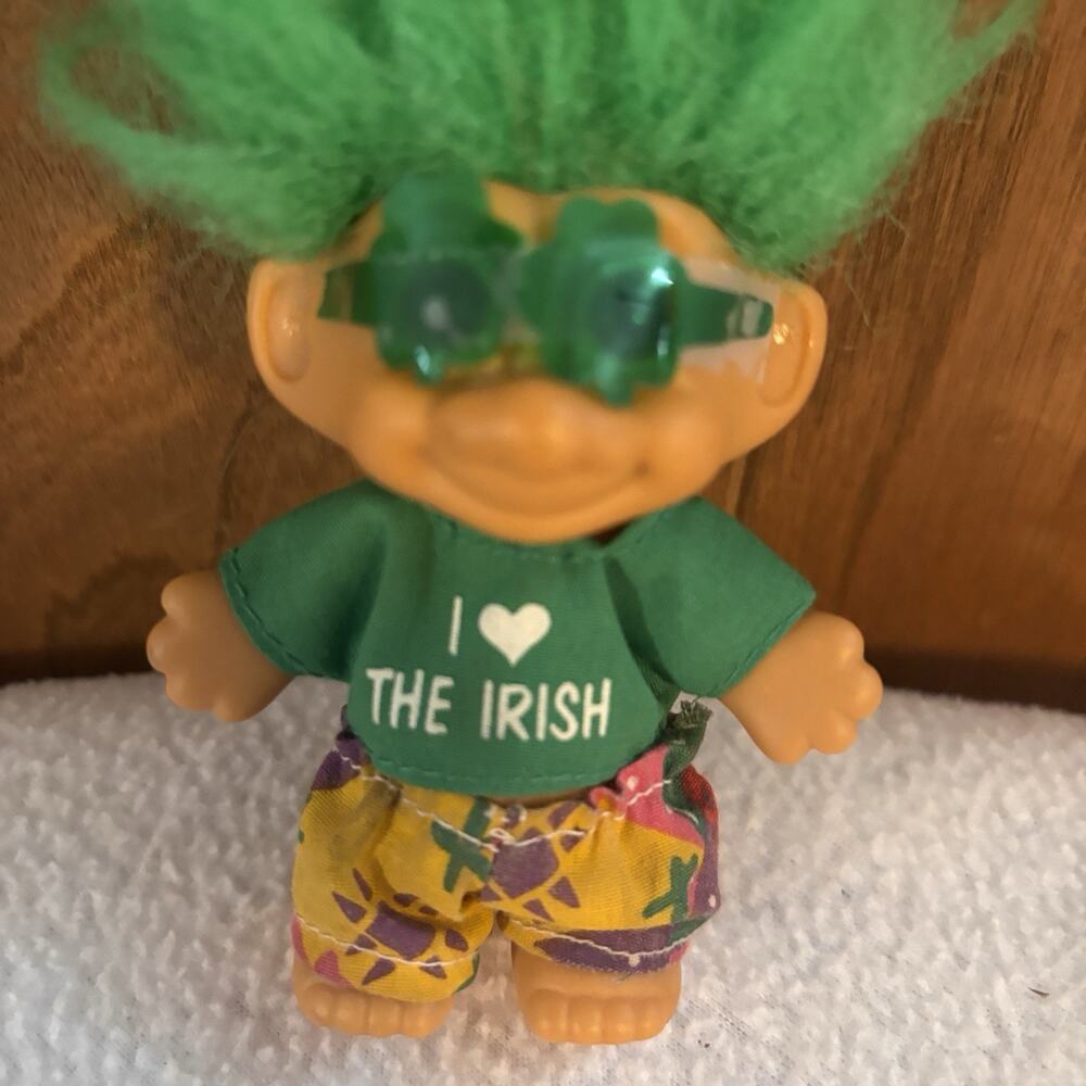 Vintage Russ Troll Doll - St Patrick's "I Love the Irish" - Green Hair, 3 inch - Picture 3 of 5